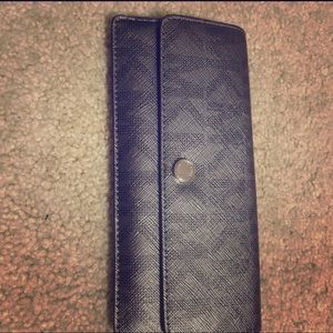 Michael kors signature wallet